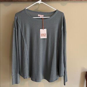 Knox Rose Ribbed Top in Soft Green